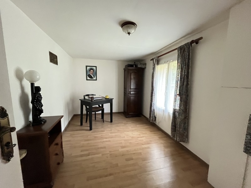 Vente Maison LUCAY LE MALE - 10 pièces -480 m² - (36360)