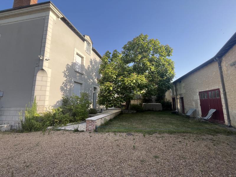 Vente Maison COUR CHEVERNY - 8 pièces -201 m² - (41700)