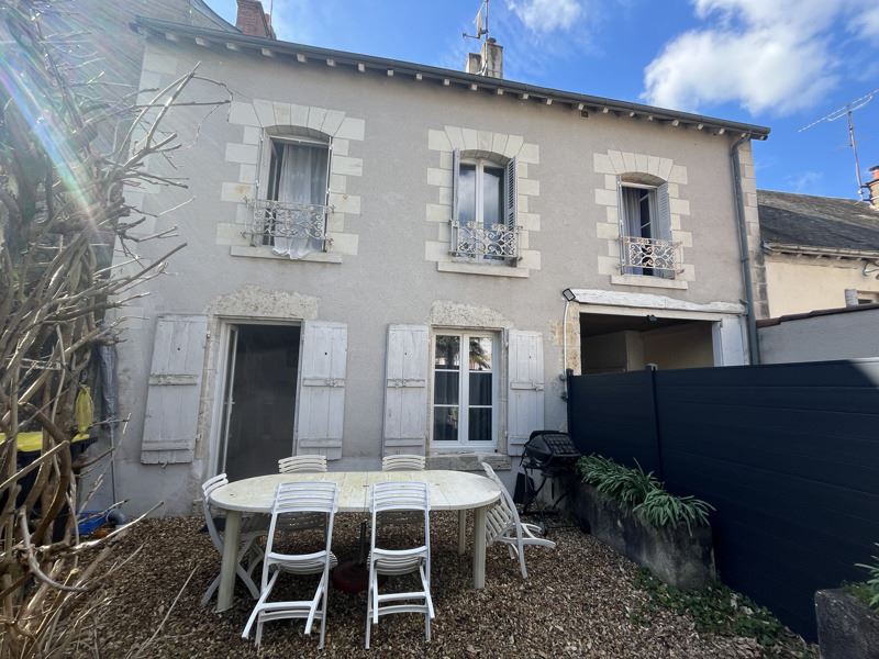 Vente Maison CELLETTES - 10 pièces -280 m² - (41120)