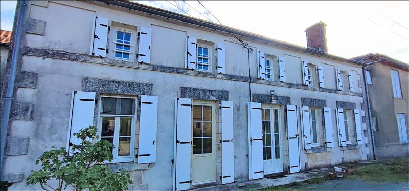 Vente Maison BOSCAMNANT - 7 pièces -162 m² - (17360)