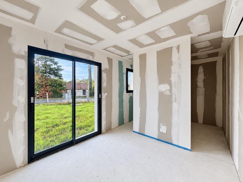 Vente Maison Saint-Aigulin - 6 pièces -110 m² - (17360)