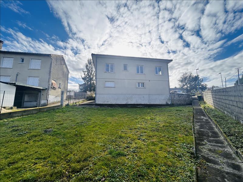 Vente Maison LA ROCHE CHALAIS - 6 pièces -125 m² - (24490)