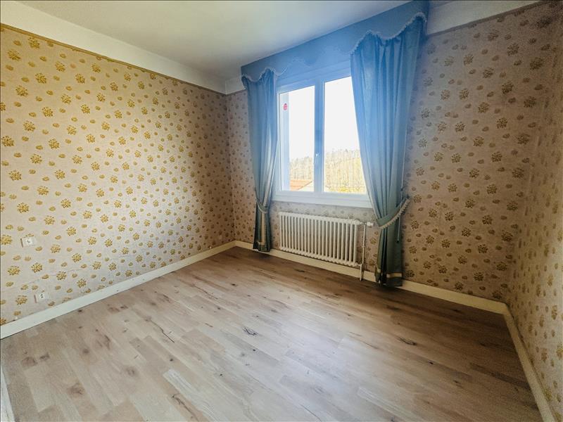 Vente Maison LA ROCHE CHALAIS - 6 pièces -125 m² - (24490)