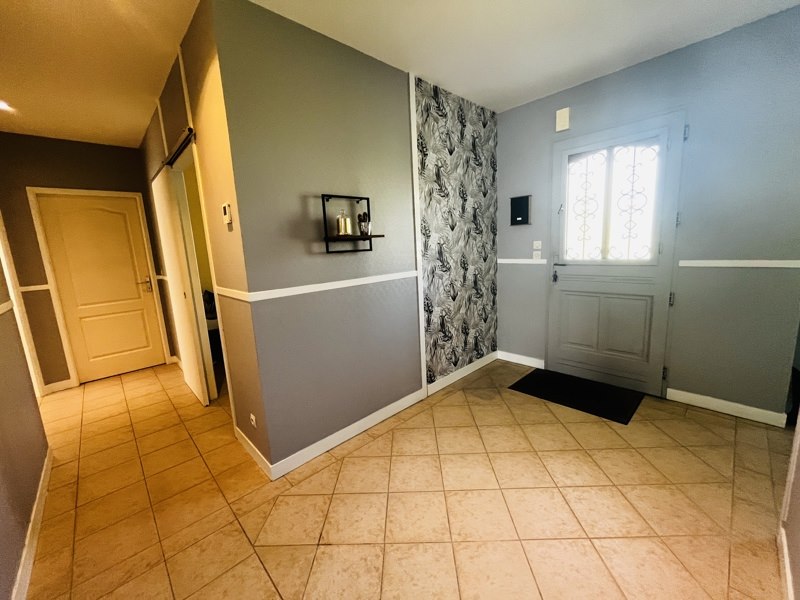 Vente Maison CHALAIS - 5 pièces -125 m² - (16210)