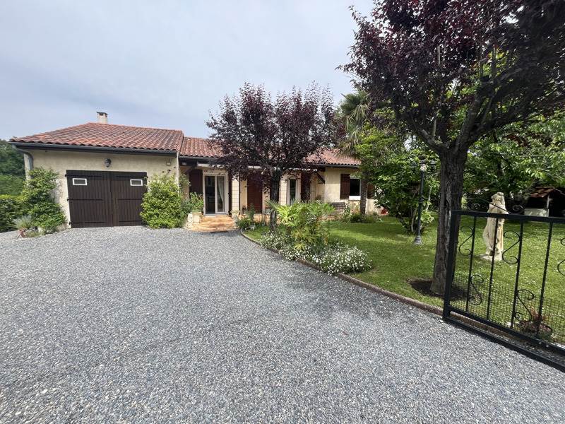 Vente Maison LA ROCHE CHALAIS - 5 pièces -89 m² - (24490)