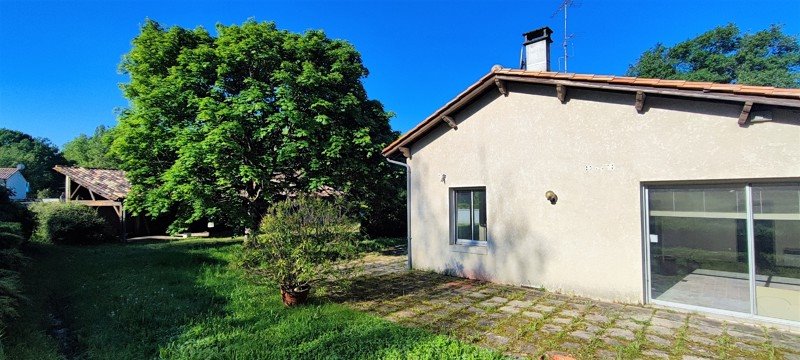 Vente Maison LA ROCHE CHALAIS - 7 pièces -274 m² - (24490)