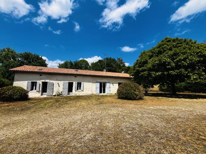 Vente Maison LA ROCHE CHALAIS - 7 pièces -274 m² - (24490)