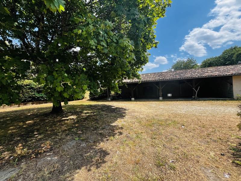 Vente Maison LA ROCHE CHALAIS - 7 pièces -274 m² - (24490)