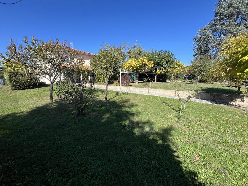 Vente Maison LA ROCHE CHALAIS - 6 pièces -151 m² - (24490)