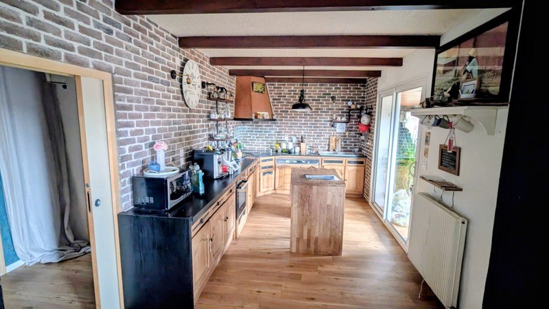 Vente Maison ST AIGULIN - 7 pièces -155 m² - (17360)