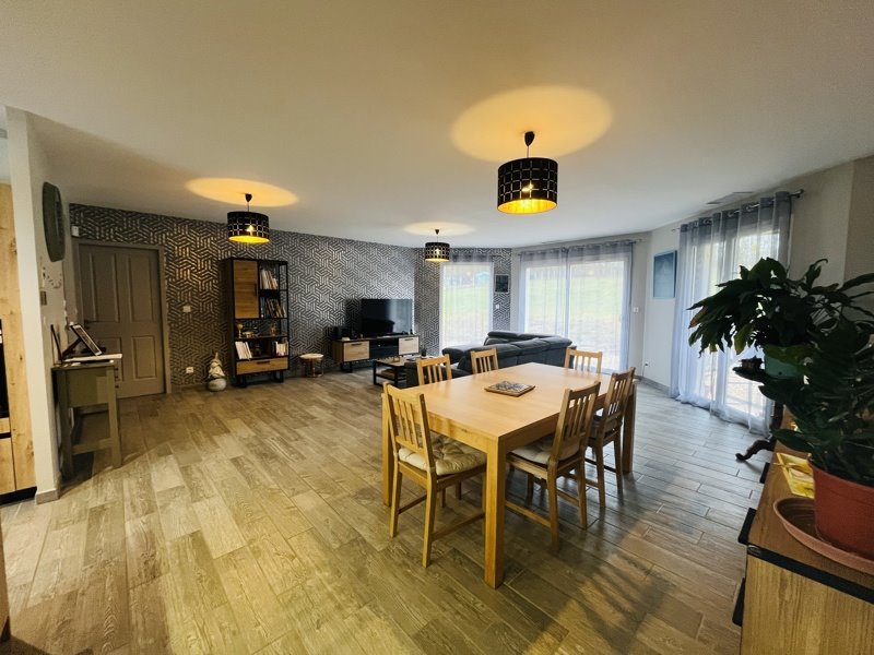 Vente Maison LA ROCHE CHALAIS - 5 pièces -126 m² - (24490)