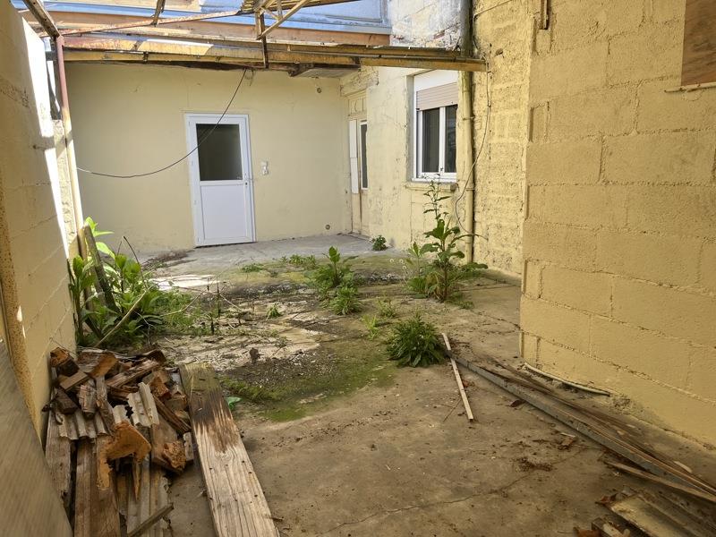 Vente Maison LA ROCHE CHALAIS - 6 pièces -201 m² - (24490)
