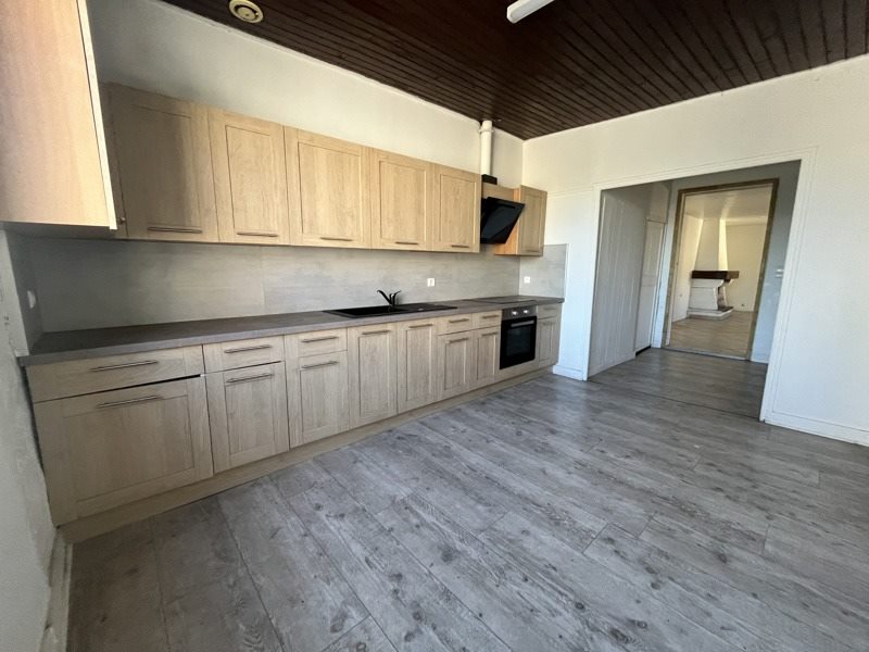 Vente Maison LA ROCHE CHALAIS - 6 pièces -201 m² - (24490)