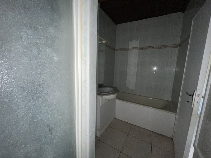 Vente Maison LA ROCHE CHALAIS - 6 pièces -201 m² - (24490)
