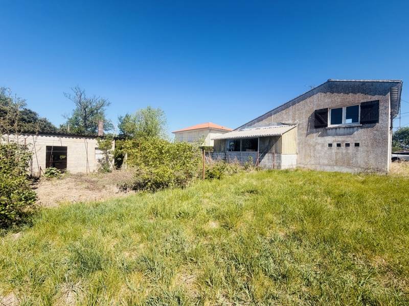 Vente Maison LA ROCHE CHALAIS - 4 pièces -87 m² - (24490)
