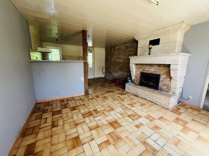 Vente Maison LA ROCHE CHALAIS - 5 pièces -123 m² - (24490)