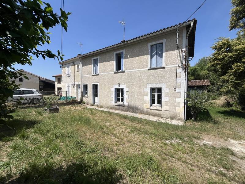 Maison en pierre à La Roche-Chalais