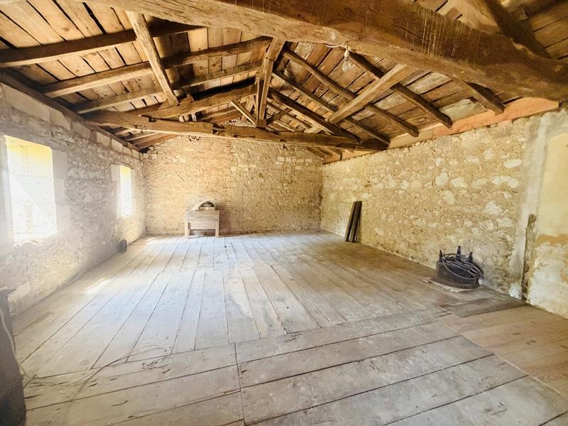 Vente Maison ST AIGULIN - 3 pièces -89 m² - (17360)