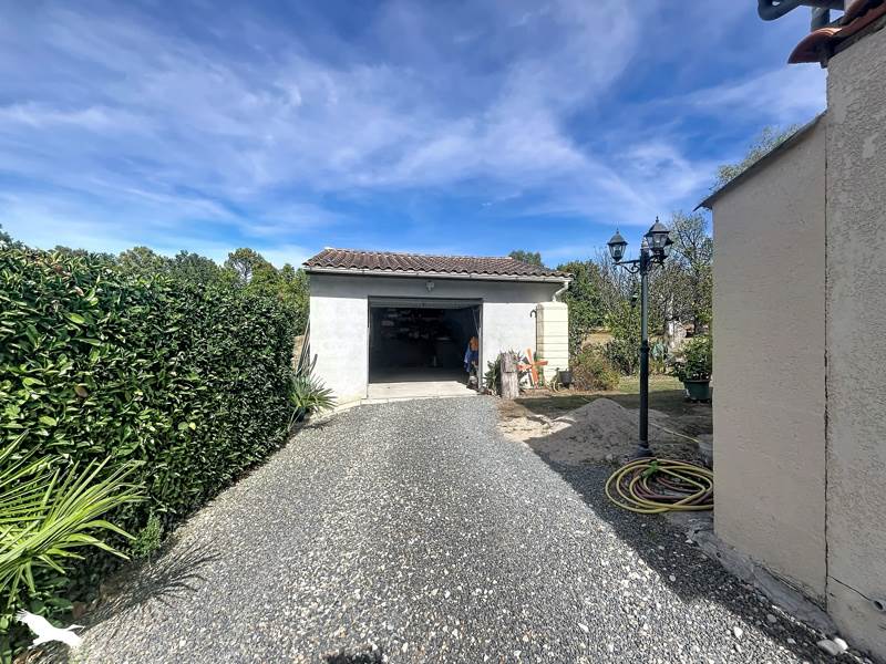Vente Maison La Roche-Chalais - 4 pièces -90 m² - (24490)