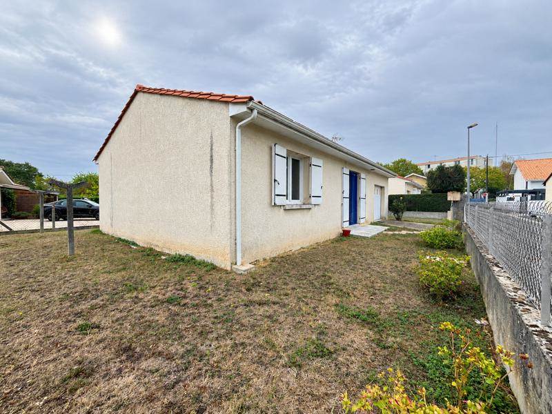 Maison 3 pièces 64 m² · à Saint-Aigulin · 64 m² · 140 400 €