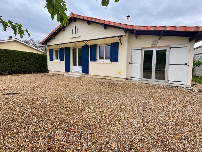 Vente Maison Saint-Aigulin - 3 pièces -73 m² - (17360)