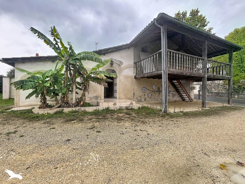 Immeuble 109 m² · à Saint Aulaye-Puymangou · 109 m² · 108 600 €
