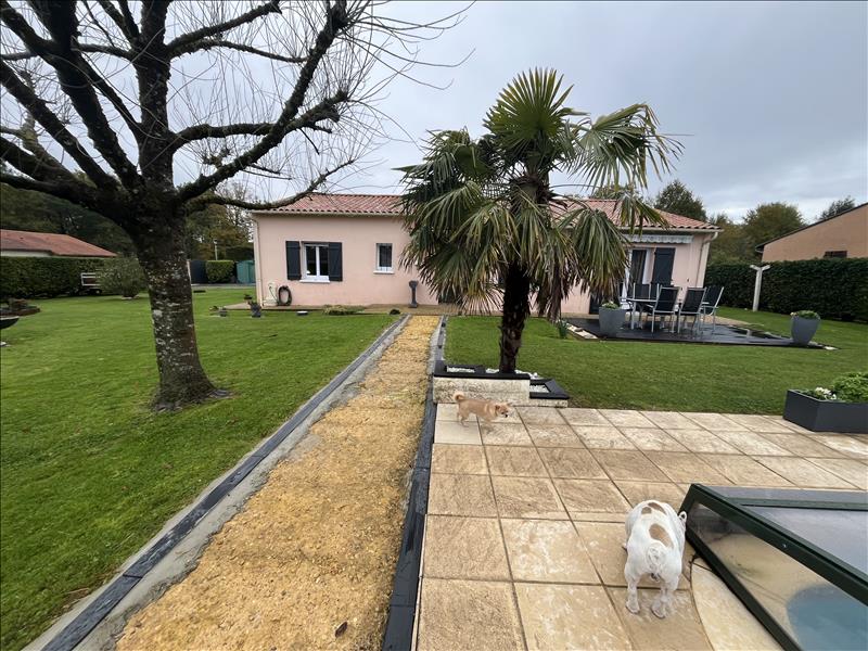 Vente Maison SEGONZAC - 5 pièces -115 m² - (24600)