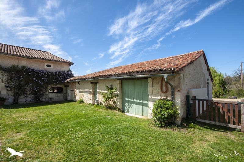 Vente Maison ST PRIVAT EN PERIGORD - 9 pièces -310 m² - (24410)