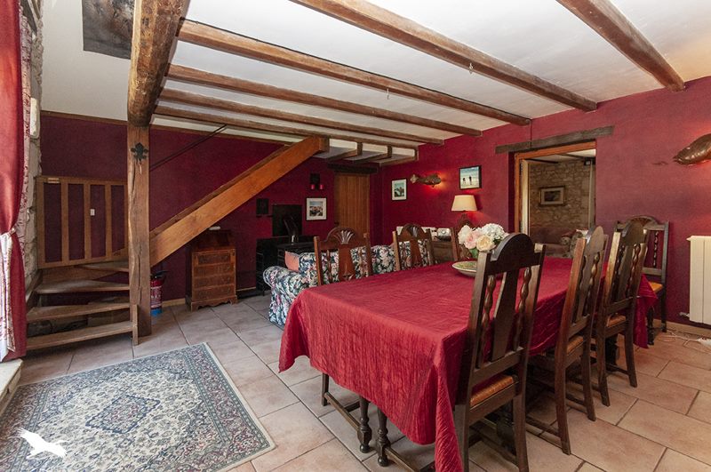 Vente Maison ST PRIVAT EN PERIGORD - 9 pièces -310 m² - (24410)