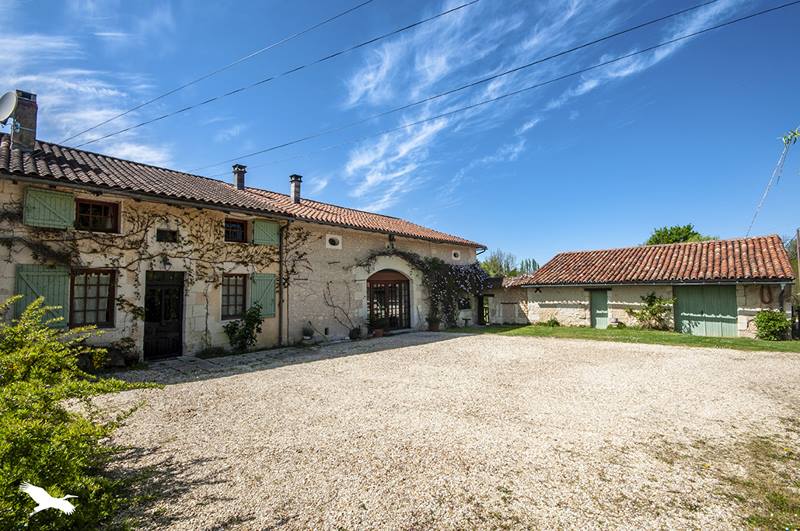 Vente Maison ST PRIVAT EN PERIGORD - 9 pièces -310 m² - (24410)