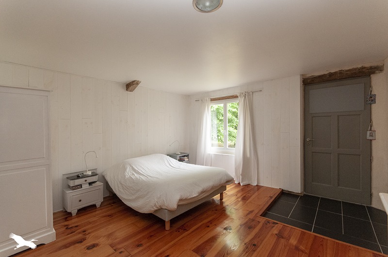 Vente Maison ST PRIVAT EN PERIGORD - 7 pièces -259 m² - (24410)