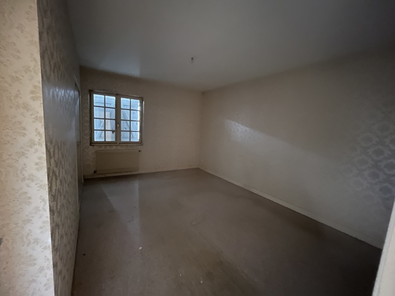 Vente Maison LA CHAPELLE GRESIGNAC - 5 pièces -155 m² - (24320)