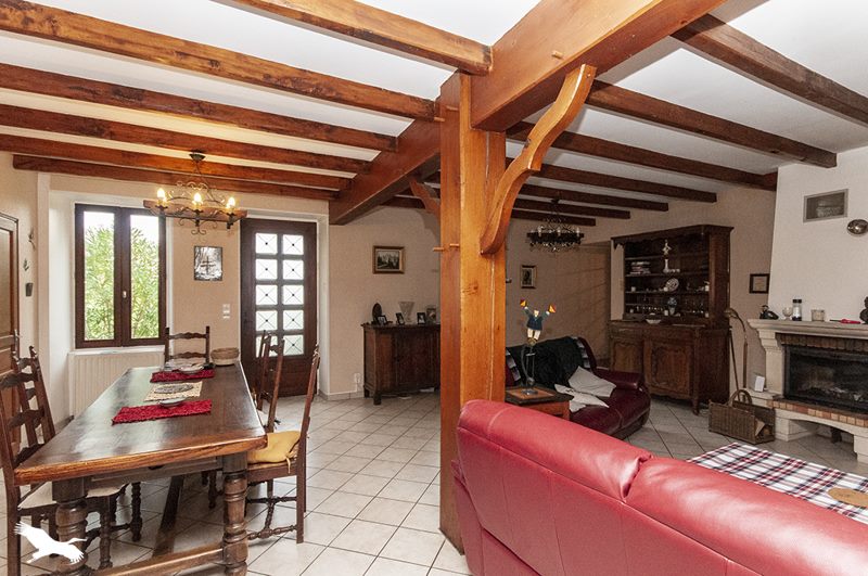 Vente Maison ST PRIVAT EN PERIGORD - 7 pièces -220 m² - (24410)
