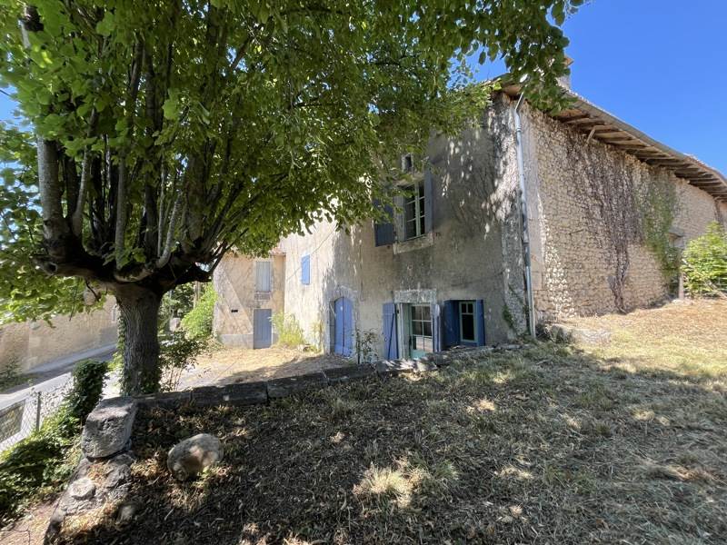 Vente Maison LUSIGNAC - 2 pièces -60 m² - (24320)