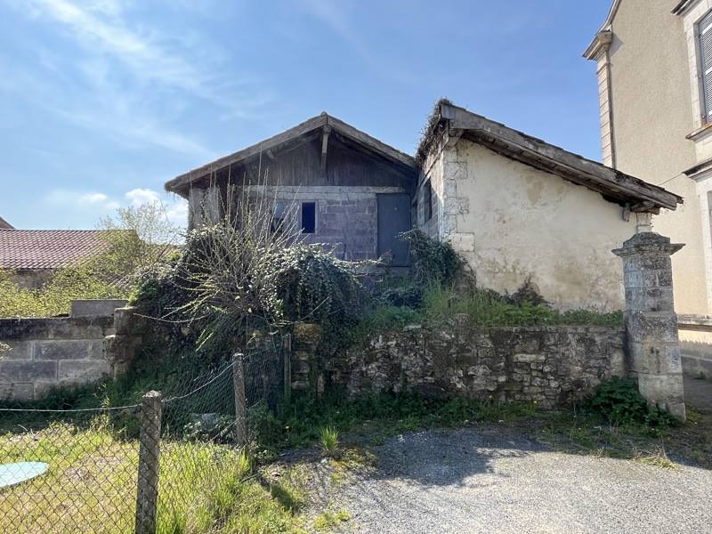 Vente Maison CHERVAL - 3 pièces -180 m² - (24320)
