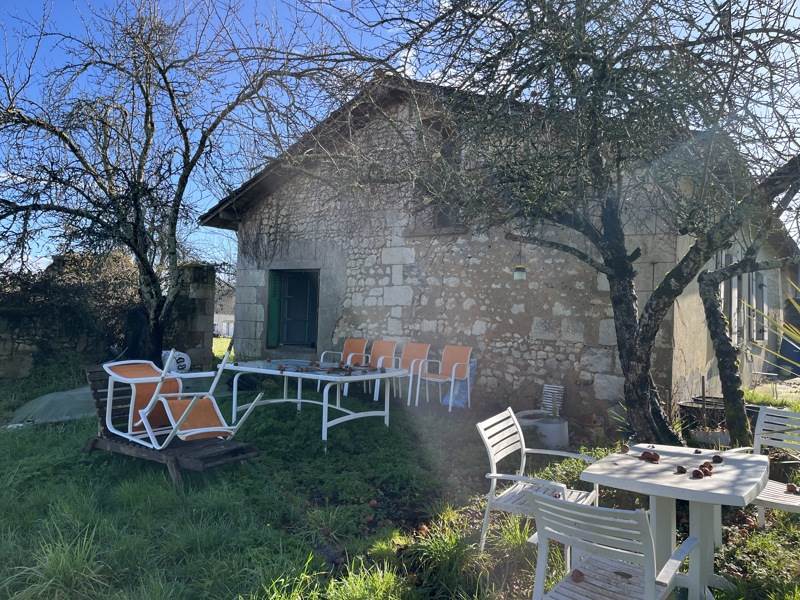 Vente Maison ST PRIVAT EN PERIGORD - 2 pièces -74 m² - (24410)