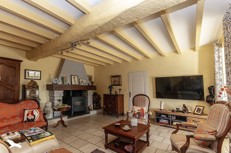 Vente Maison MONTAGRIER - 6 pièces -180 m² - (24350)