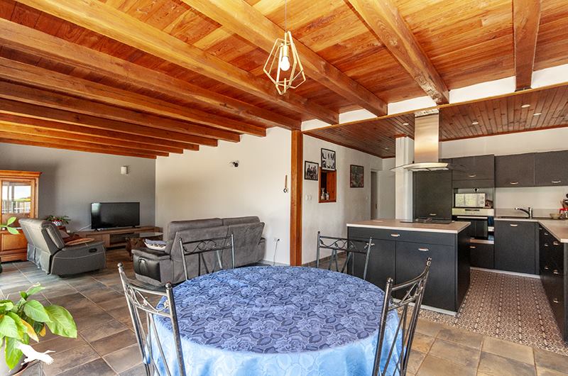 Vente Maison LA CHAPELLE GRESIGNAC - 4 pièces -125 m² - (24320)