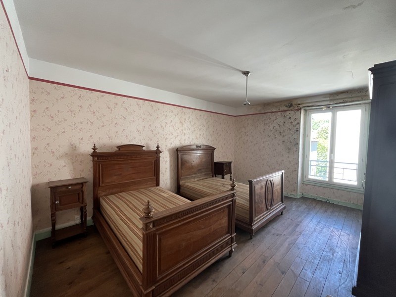 Vente Maison RIBERAC - 7 pièces -175 m² - (24600)
