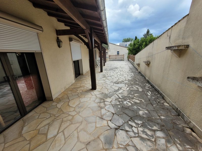 Vente Maison RIBERAC - 20 pièces -190 m² - (24600)