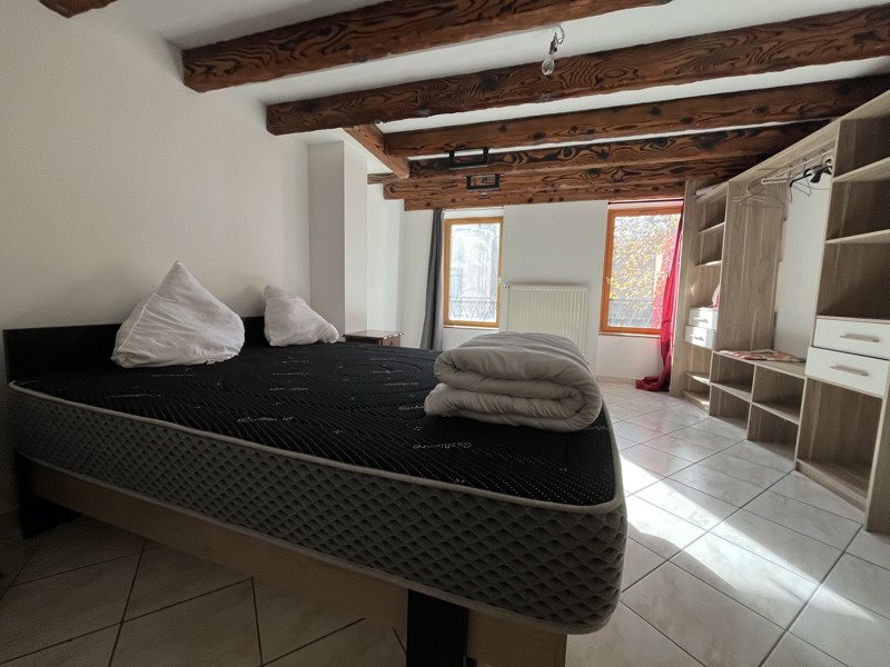 Maison  - 5 pièces    - 112 m² - LAVELANET (09)