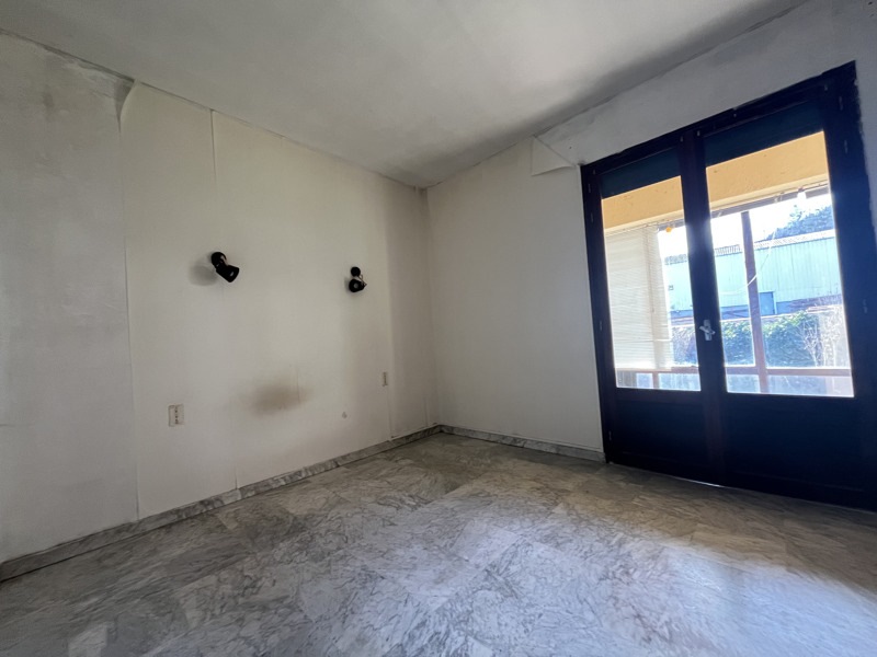 Maison  - 5 pièces    - 108 m² - MONTFERRIER (09)