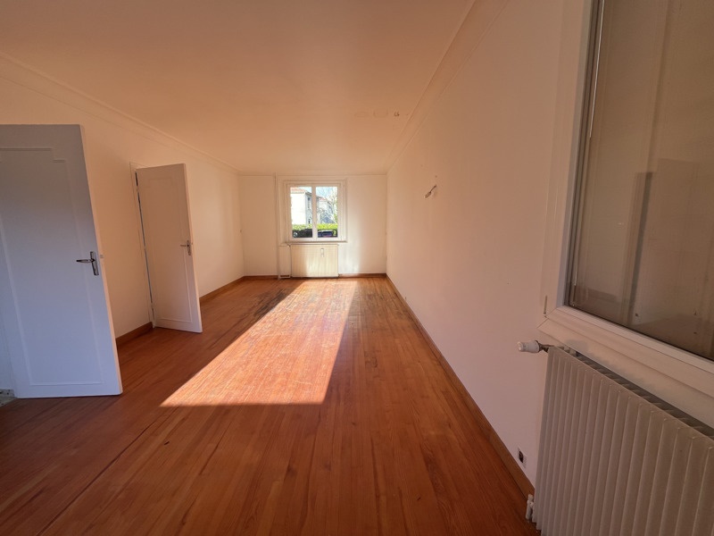 Maison  - 5 pièces    - 125 m² - LAVELANET (09)
