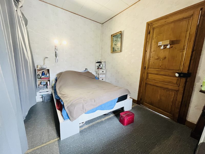 Maison  - 4 pièces    - 88 m² - LAVELANET (09)