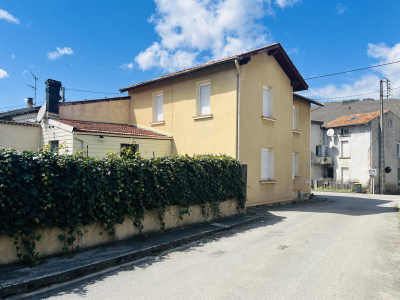 Maison  - 4 pièces    - 123 m² - VILLENEUVE D OLMES (09)
