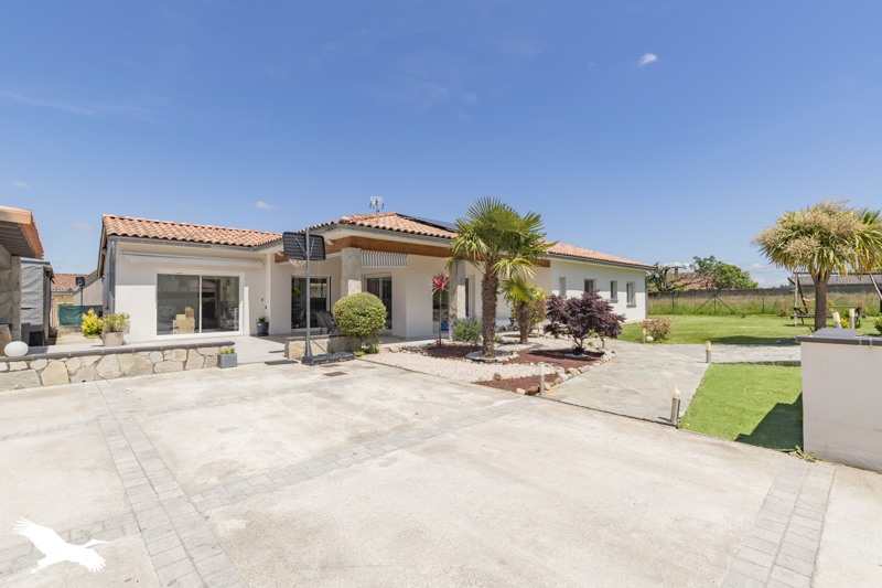 Vente Maison LAROQUE D OLMES - 6 pièces -166 m² - (09600)
