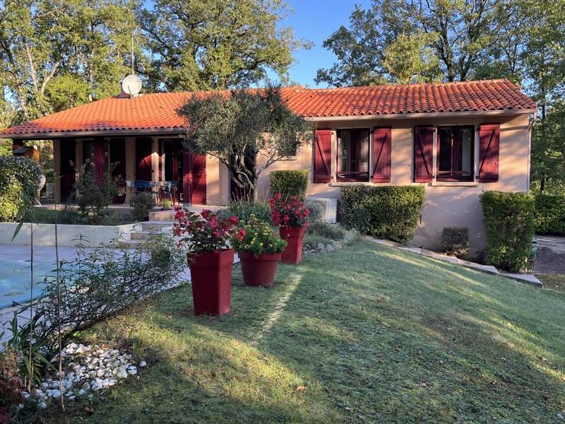 Vente Maison Villefranche-de-Rouergue - 5 pièces -150 m² - (12200)