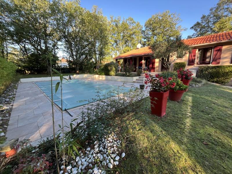 Vente Maison Villefranche-de-Rouergue - 5 pièces -150 m² - (12200)