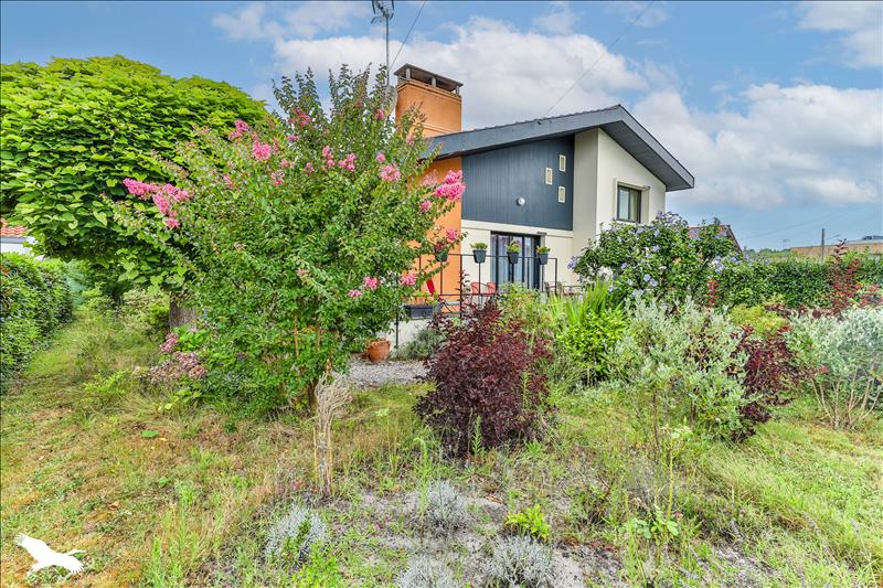 Vente Maison LABOUHEYRE - 7 pièces -142 m² - (40210)