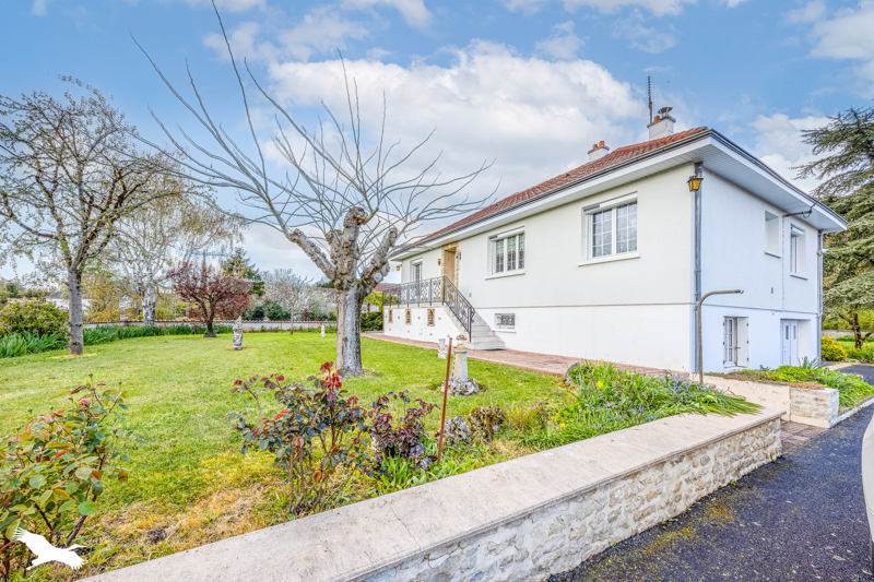 Vente Maison ST MAIXENT L ECOLE - 7 pièces -128 m² - (79400)